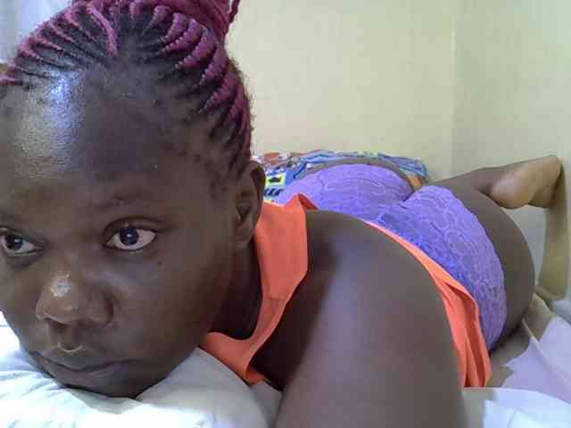 Sweet-Tiffany webcam