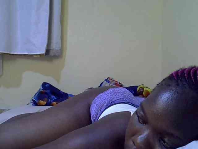 Sweet-Tiffany webcam