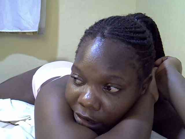 Sweet-Tiffany webcam