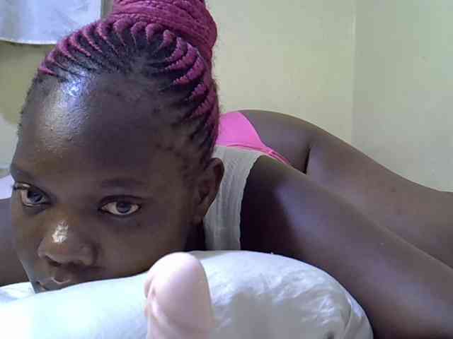 Sweet-Tiffany webcam