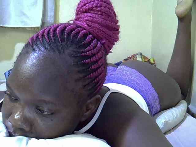 Sweet-Tiffany webcam