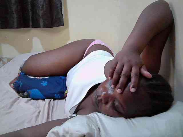 Sweet-Tiffany webcam