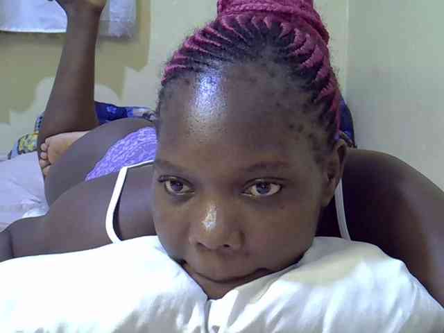 Sweet-Tiffany webcam
