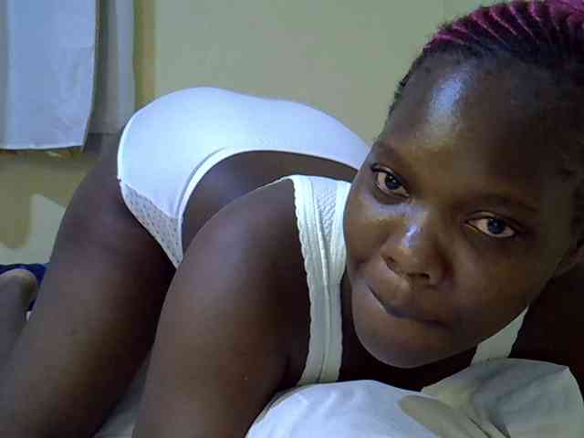Sweet-Tiffany webcam