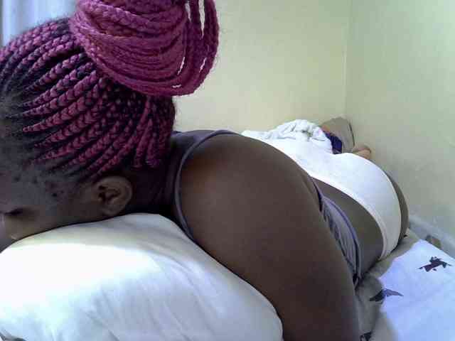 Sweet-Tiffany webcam