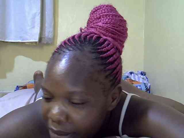 Sweet-Tiffany webcam