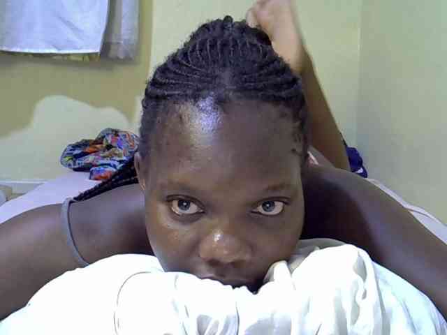 Sweet-Tiffany webcam