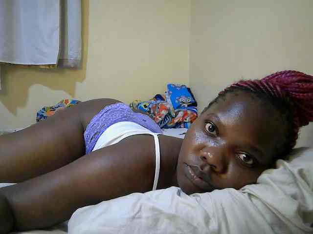 Sweet-Tiffany webcam