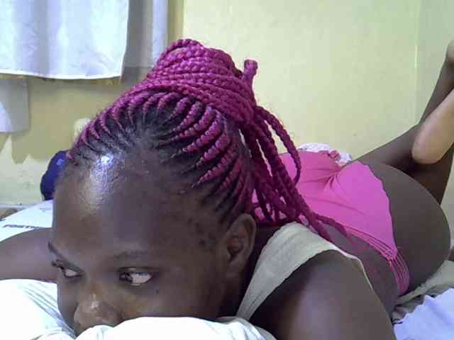 Sweet-Tiffany webcam