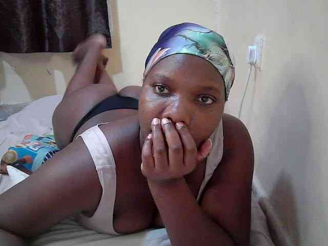 Sweet-Tiffany webcam