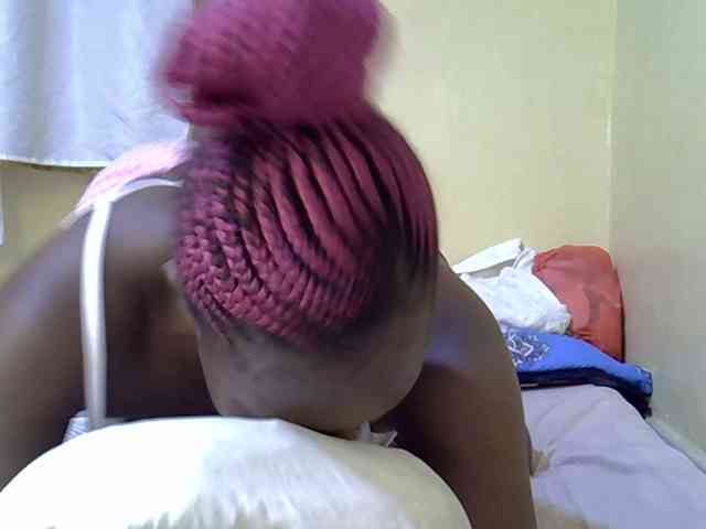 Sweet-Tiffany webcam