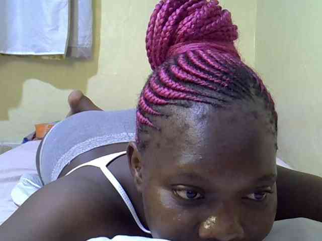 Sweet-Tiffany webcam