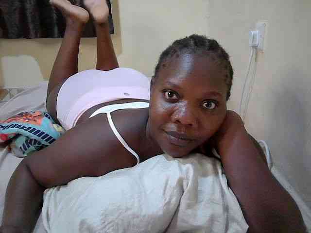 Sweet-Tiffany webcam