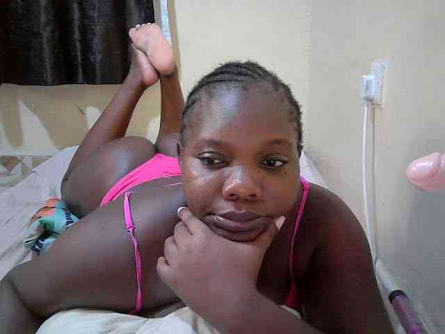 Sweet-Tiffany webcam
