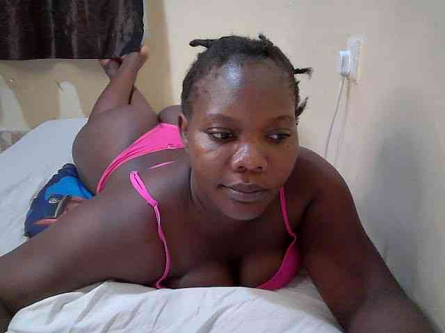 Sweet-Tiffany webcam