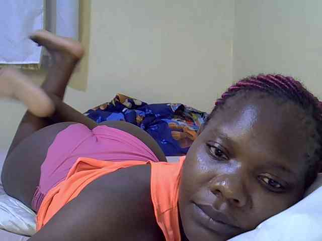 Sweet-Tiffany webcam