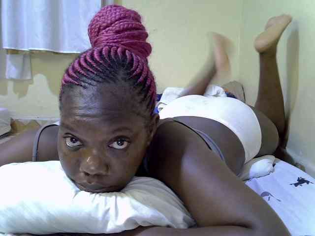 Sweet-Tiffany webcam