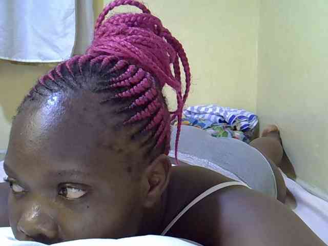 Sweet-Tiffany webcam