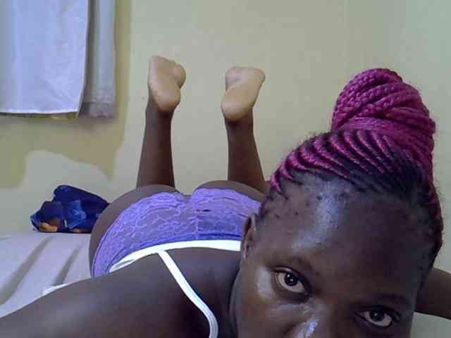 Sweet-Tiffany webcam