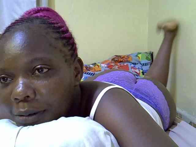 Sweet-Tiffany webcam