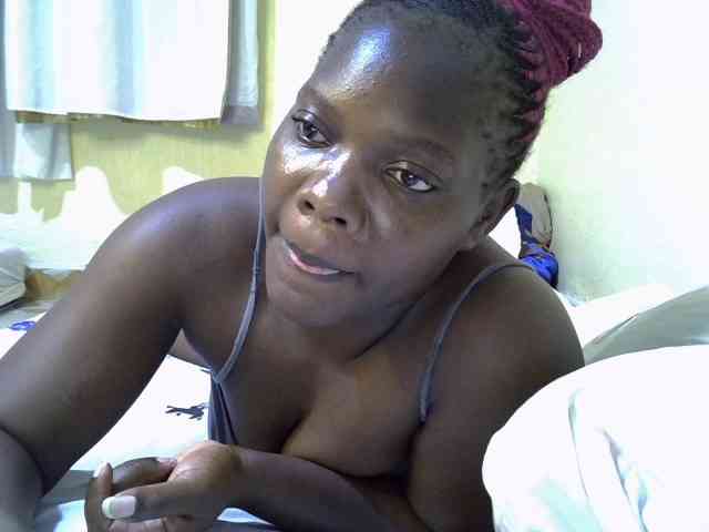 Sweet-Tiffany webcam
