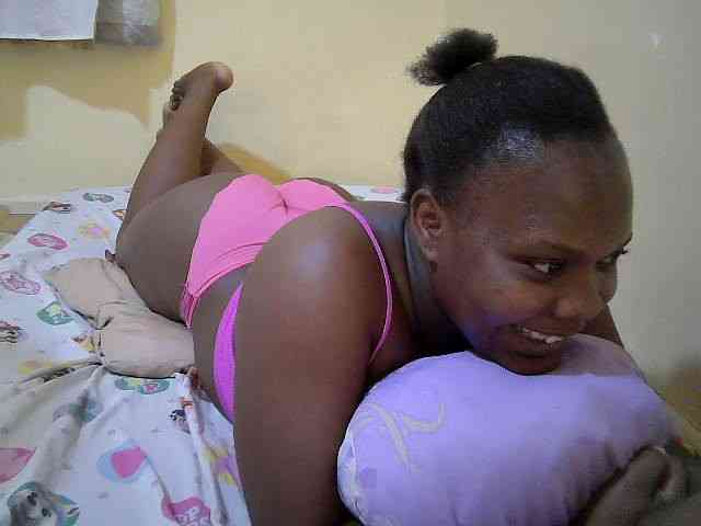 Sweet-Tiffany webcam