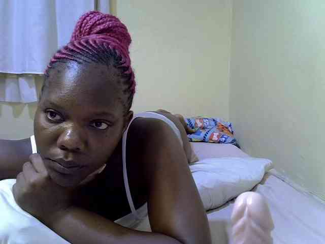 Sweet-Tiffany webcam
