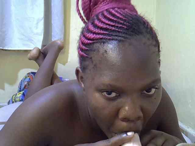 Sweet-Tiffany webcam
