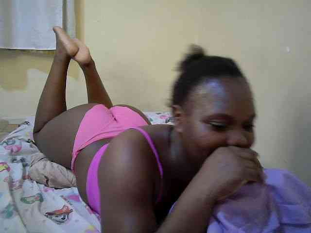 Sweet-Tiffany webcam