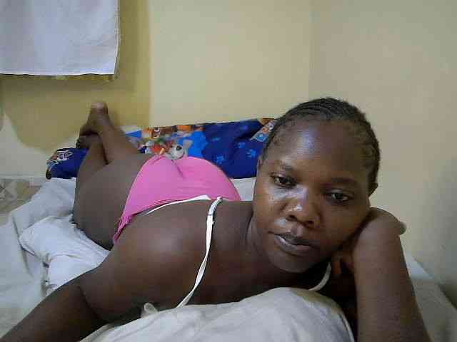 Sweet-Tiffany webcam