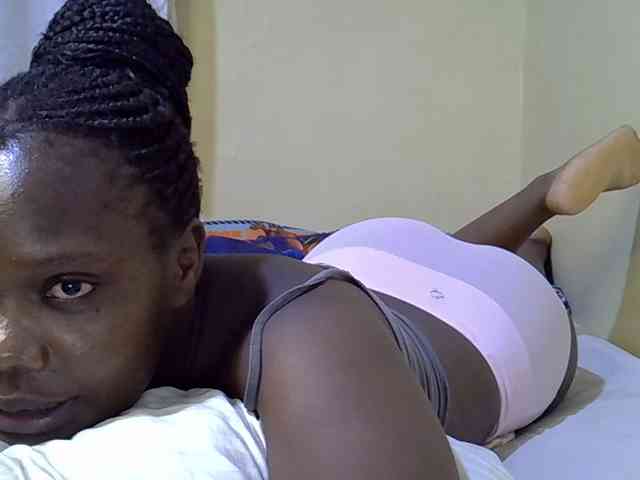 Sweet-Tiffany webcam