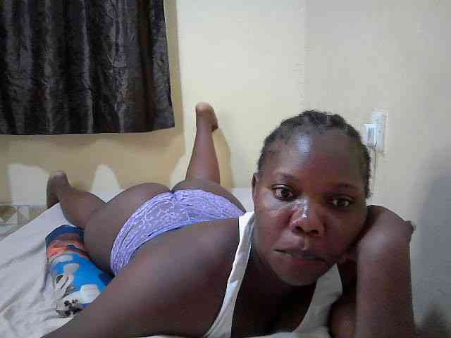 Sweet-Tiffany webcam