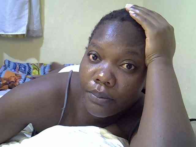 Sweet-Tiffany webcam