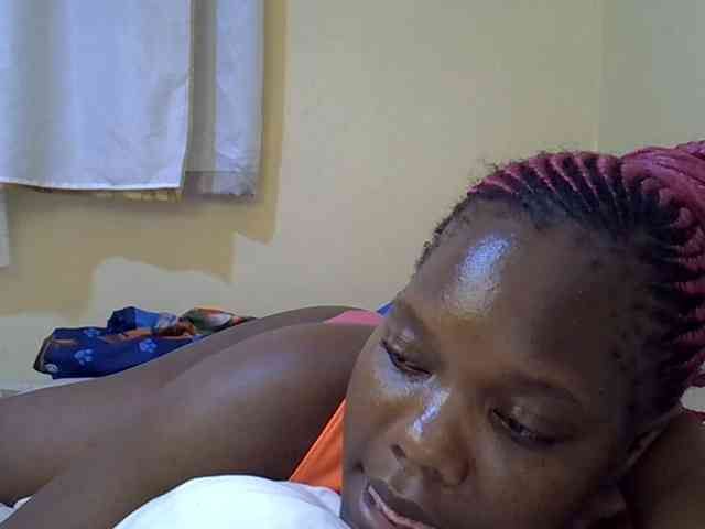 Sweet-Tiffany webcam