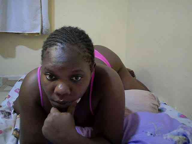Sweet-Tiffany webcam