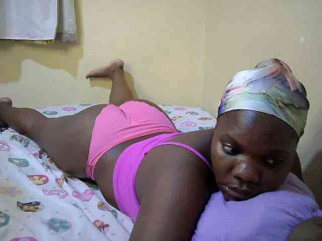 Sweet-Tiffany webcam