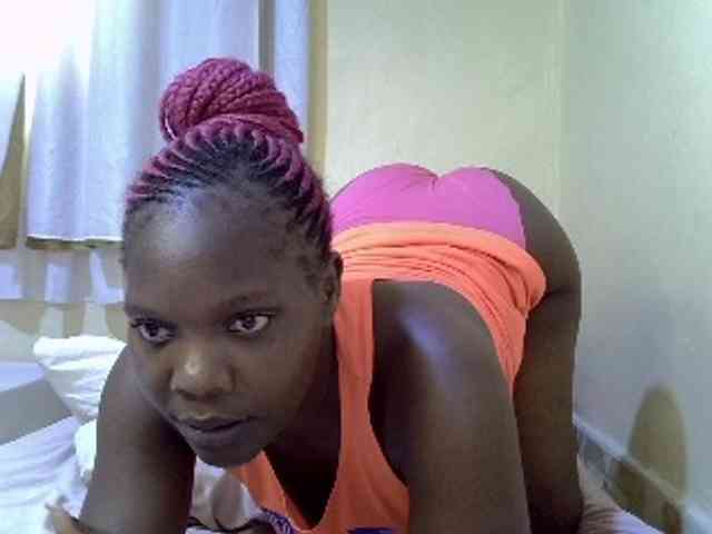 Sweet-Tiffany webcam