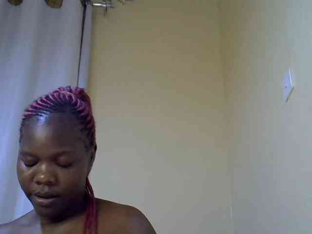 Sweet-Tiffany webcam