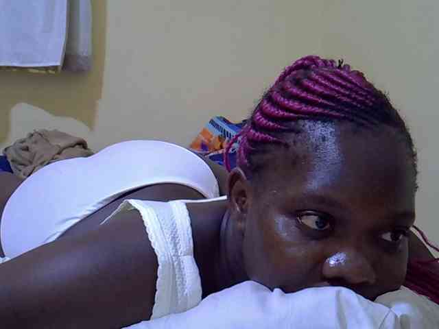 Sweet-Tiffany webcam