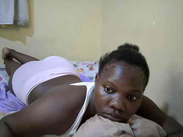 Sweet-Tiffany webcam