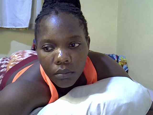 Sweet-Tiffany webcam