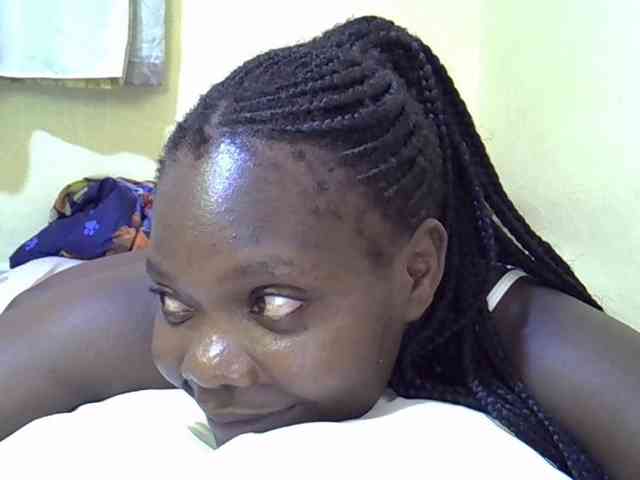 Sweet-Tiffany webcam