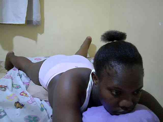 Sweet-Tiffany webcam
