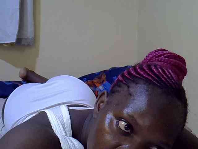Sweet-Tiffany webcam