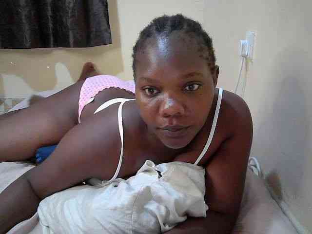 Model: Sweet-Tiffany