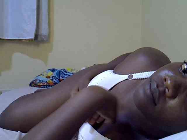 Sweet-Tiffany webcam