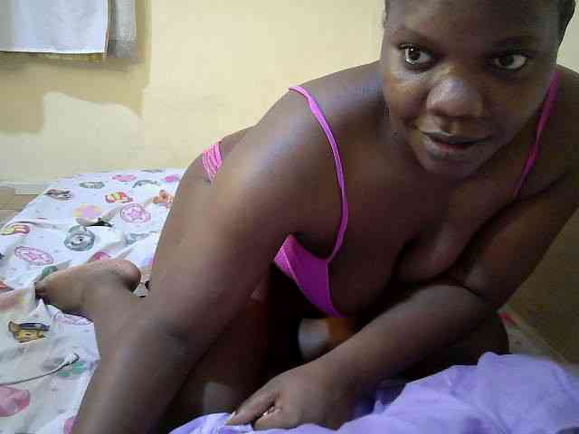 Sweet-Tiffany webcam