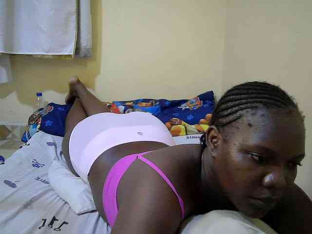 Sweet-Tiffany webcam