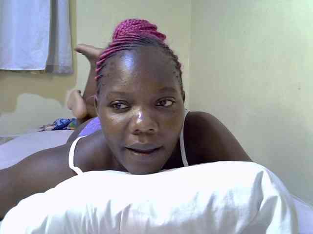 Sweet-Tiffany webcam