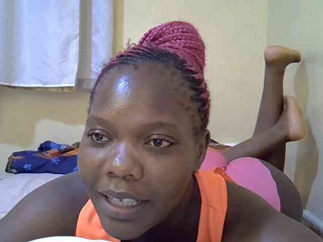 Sweet-Tiffany webcam